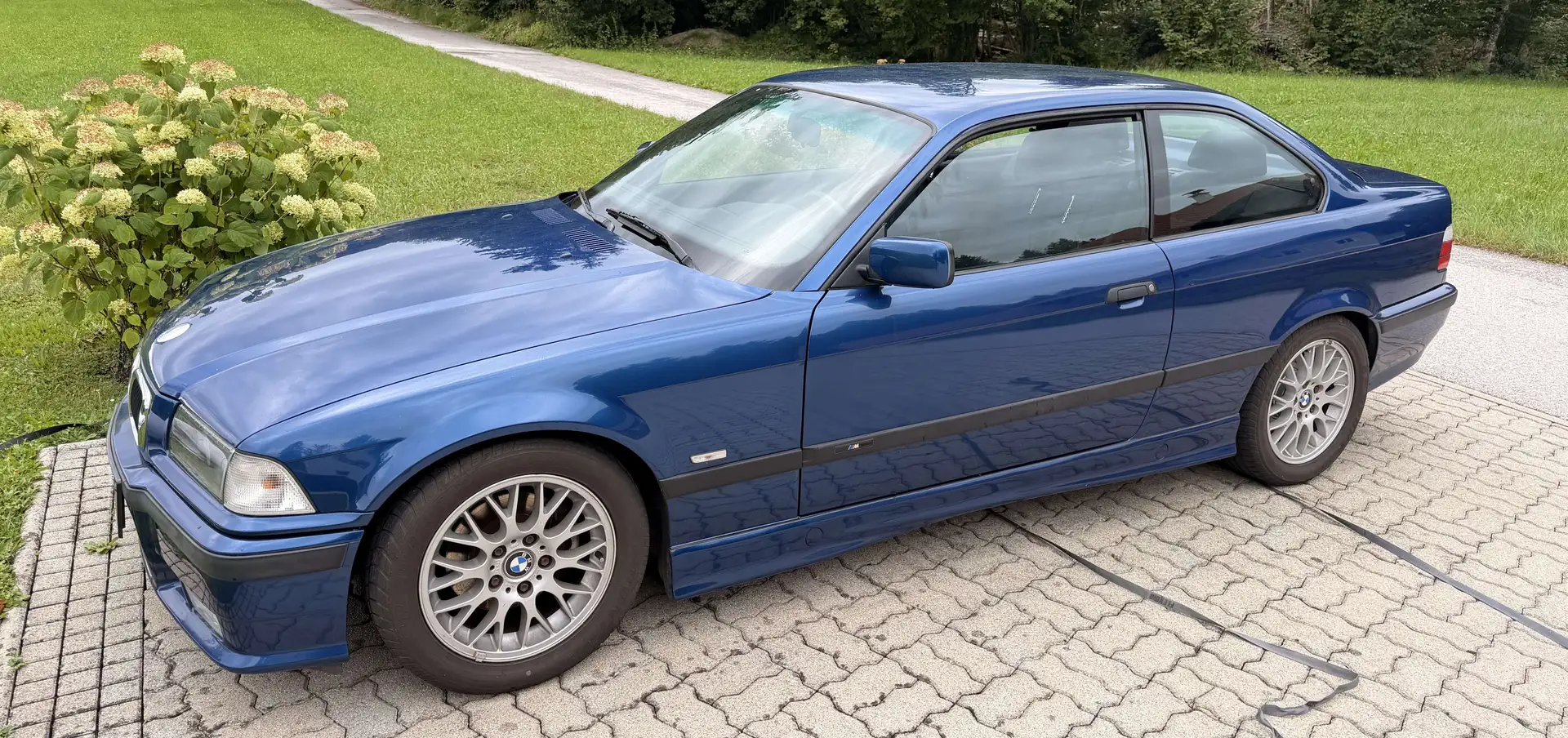 BMW 116 E36 Coupe M-Paket Blau - 1