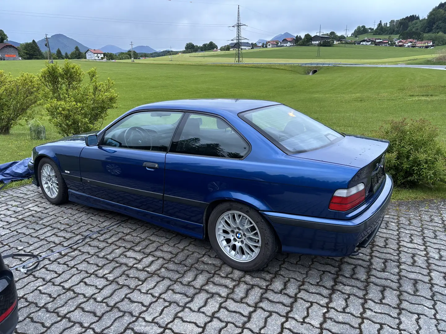 BMW 116 E36 Coupe M-Paket Blau - 2