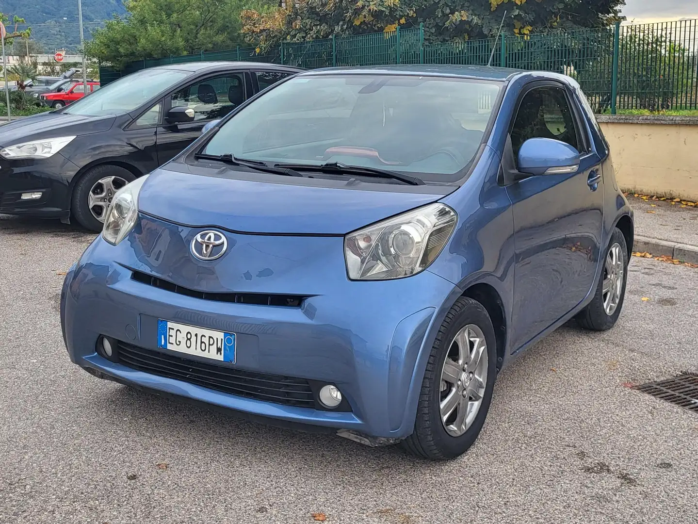 Toyota iQ Niebieski - 2