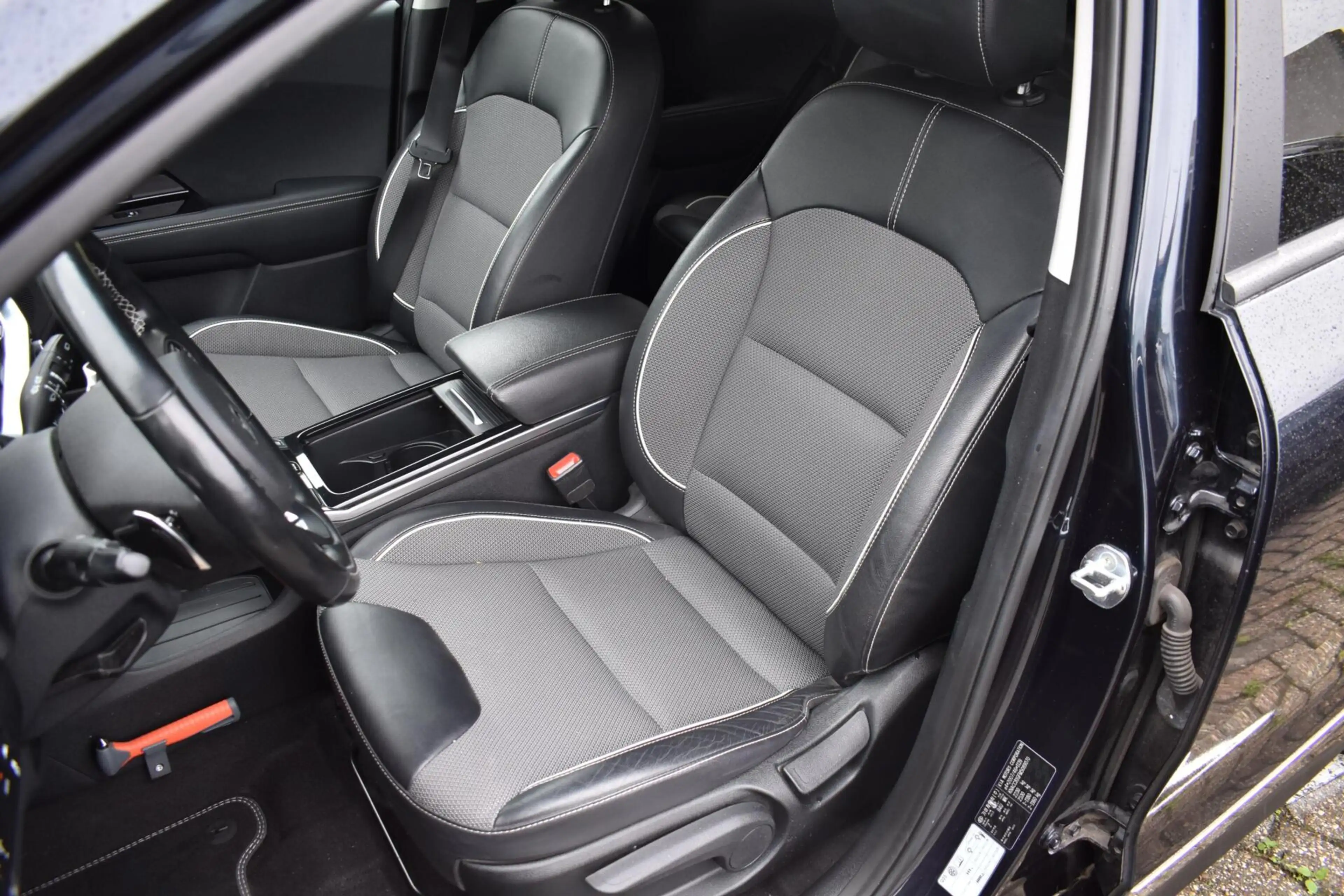 Kia e-Niro DynamicPlusLine 64 kWh | Warmtepomp | Schuifdak | — photo 13