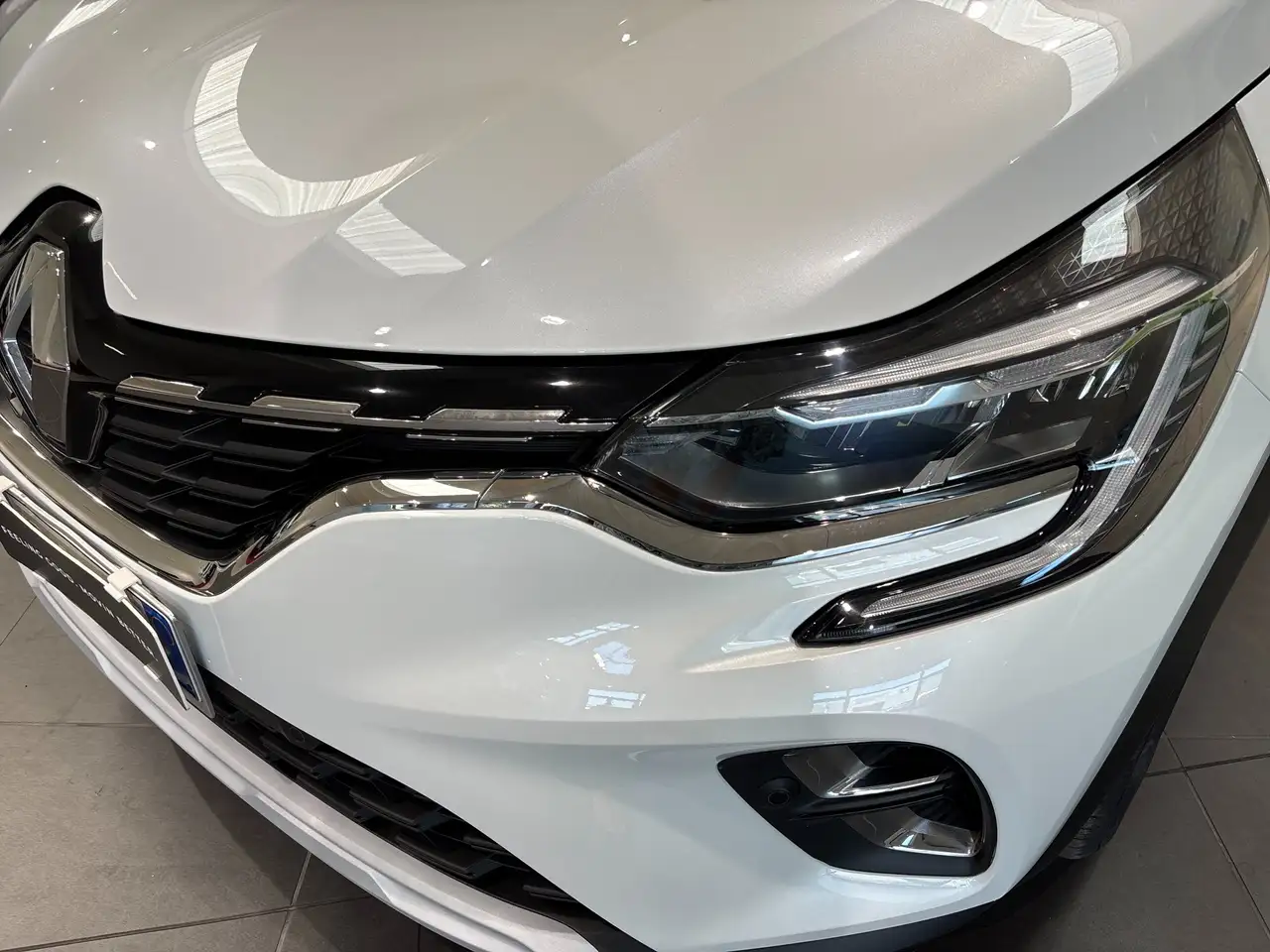 Renault Captur Plug-in Hybrid E-Tech 160 CV Techno, миниатюра 17