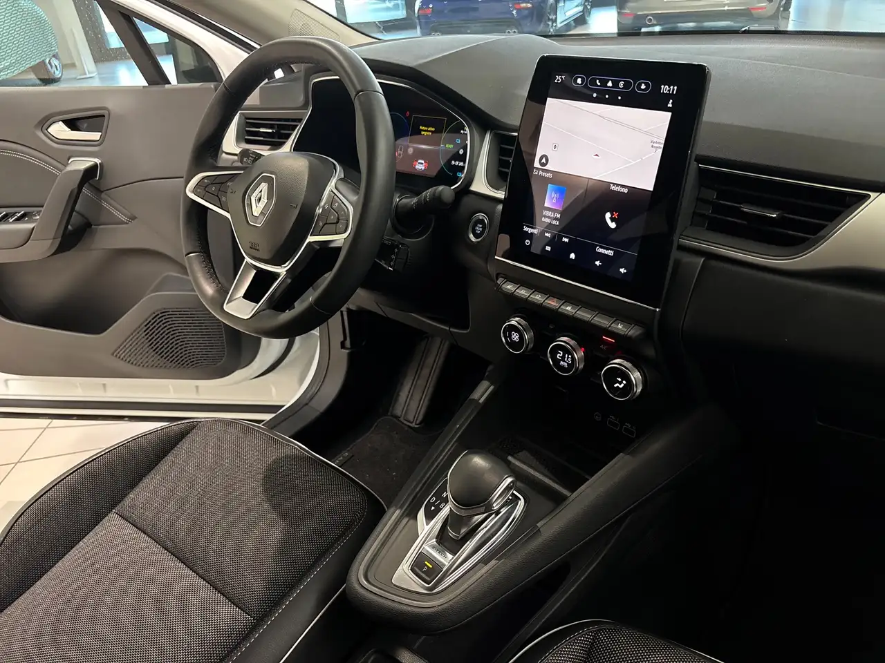 Renault Captur Plug-in Hybrid E-Tech 160 CV Techno, миниатюра 19