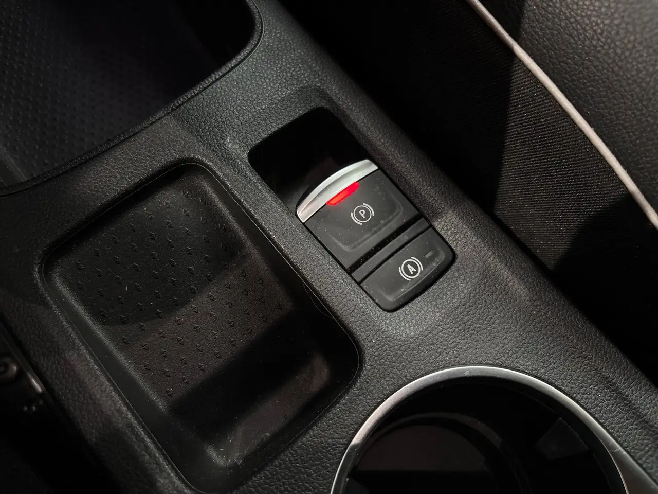Renault Captur Plug-in Hybrid E-Tech 160 CV Techno, миниатюра 22