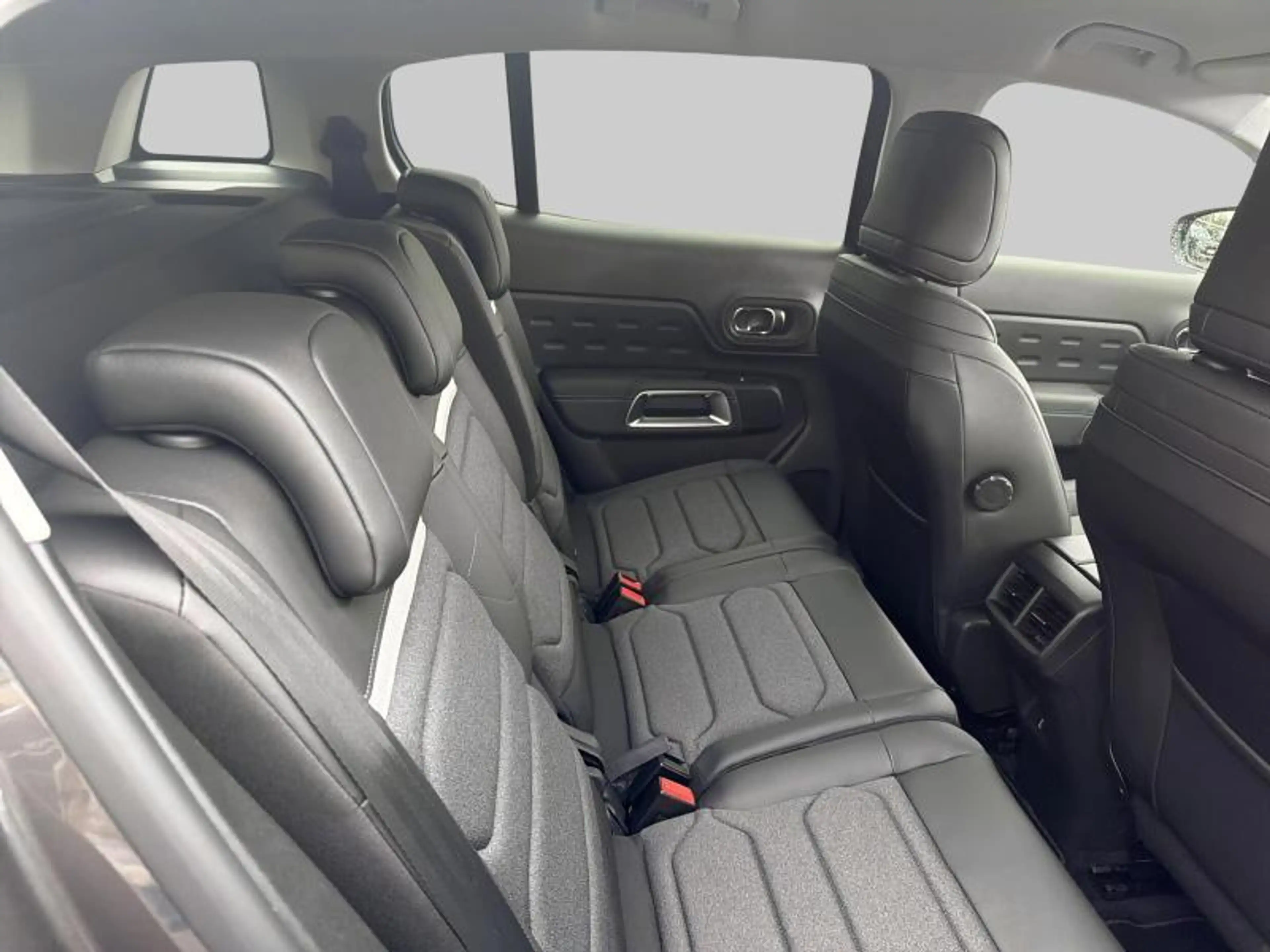 Citroen C5 Aircross Business — photo 10