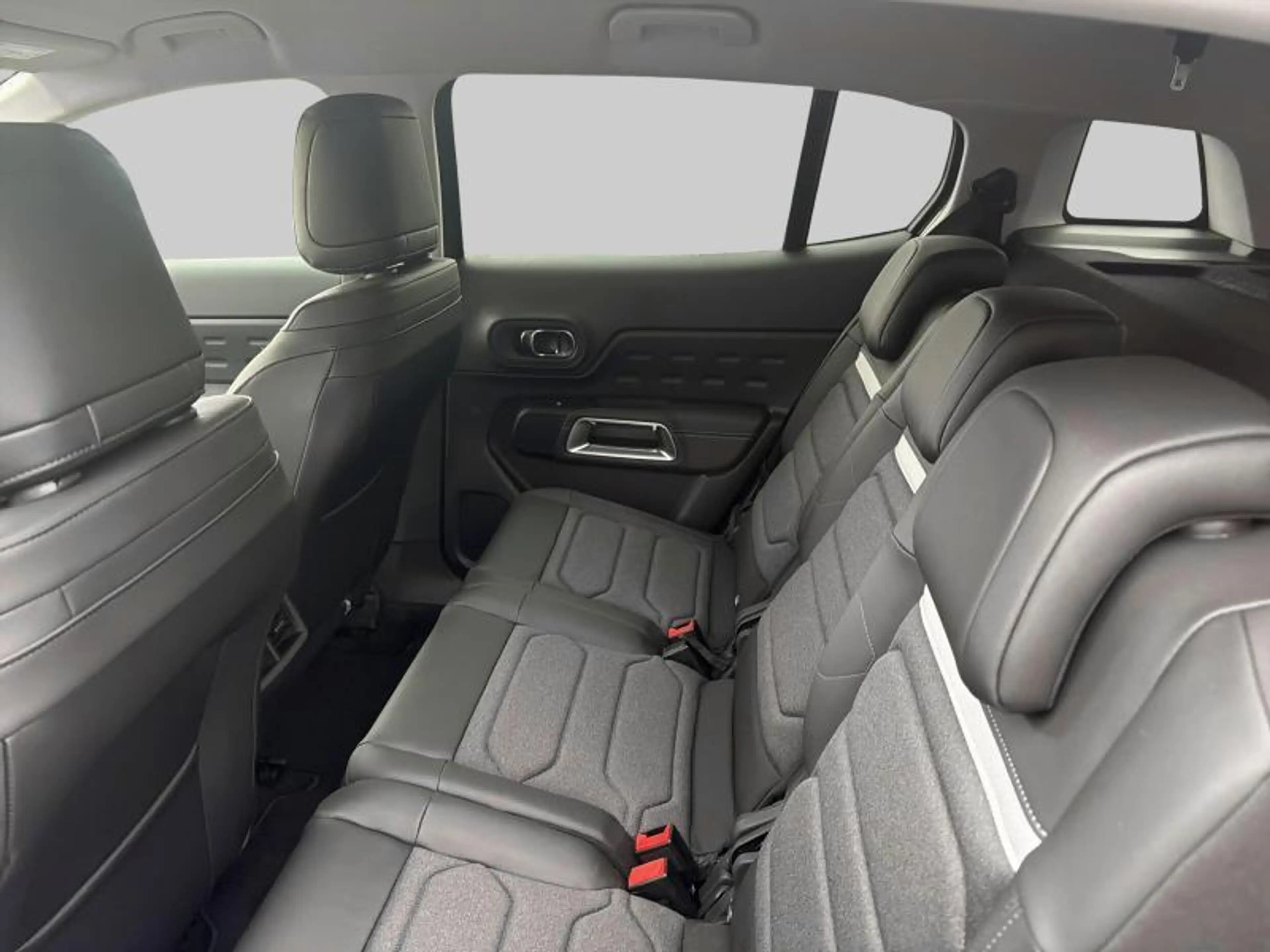 Citroen C5 Aircross Business — photo 12