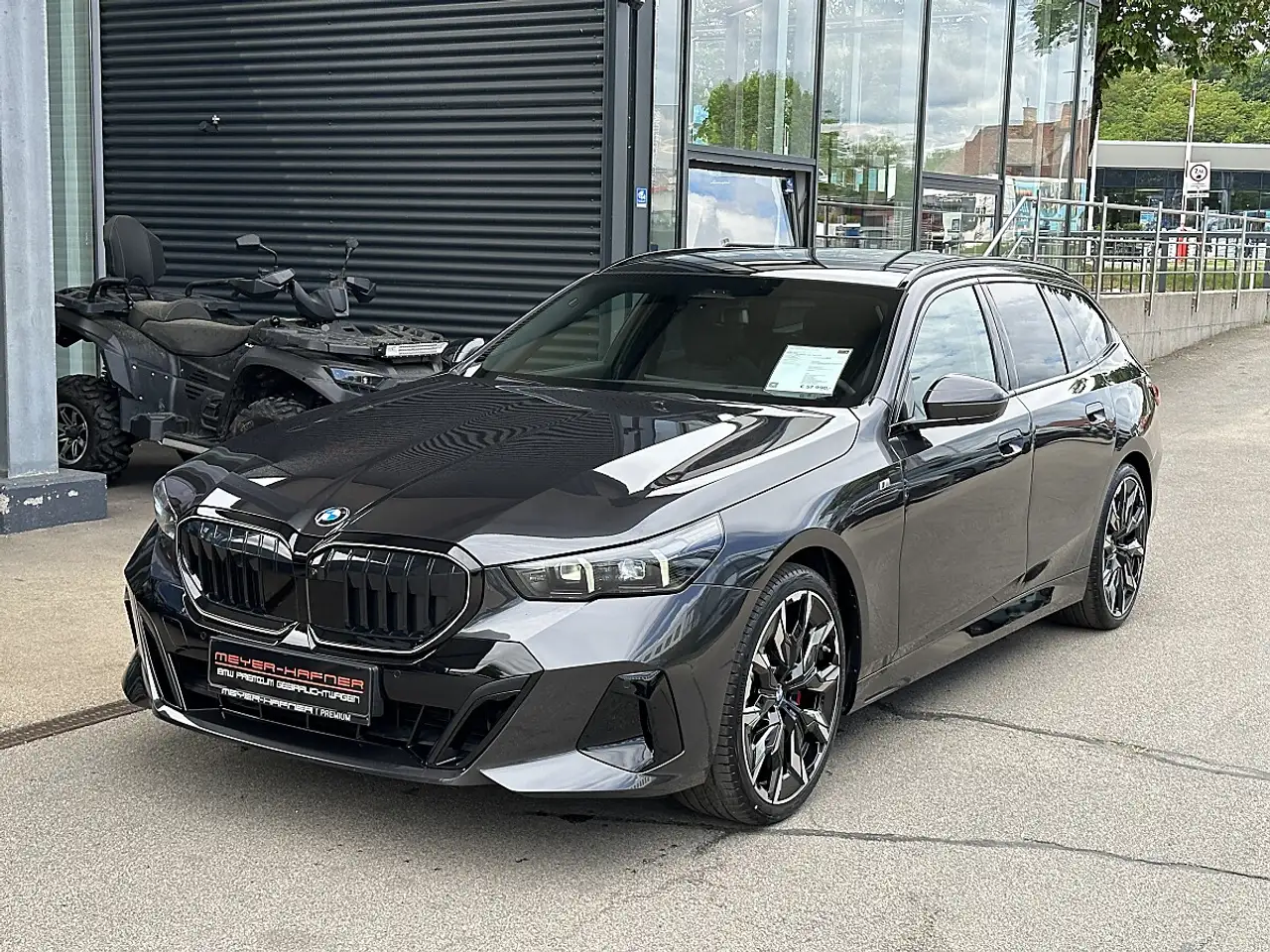 BMW 520 i Touring M-Paket PRO Aut. / AHK / Pano / Iconi...