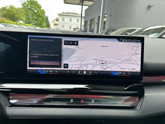 BMW 520 i Touring M-Paket PRO Aut. / AHK / Pano / Iconi... Ansicht 24