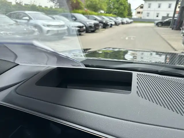 BMW 520 i Touring M-Paket PRO Aut. / AHK / Pano / Iconi... Ansicht 23