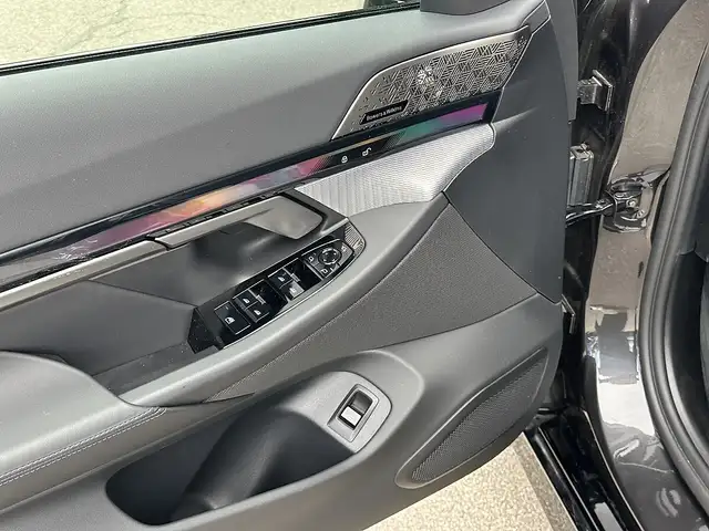 BMW 520 i Touring M-Paket PRO Aut. / AHK / Pano / Iconi... Ansicht 29