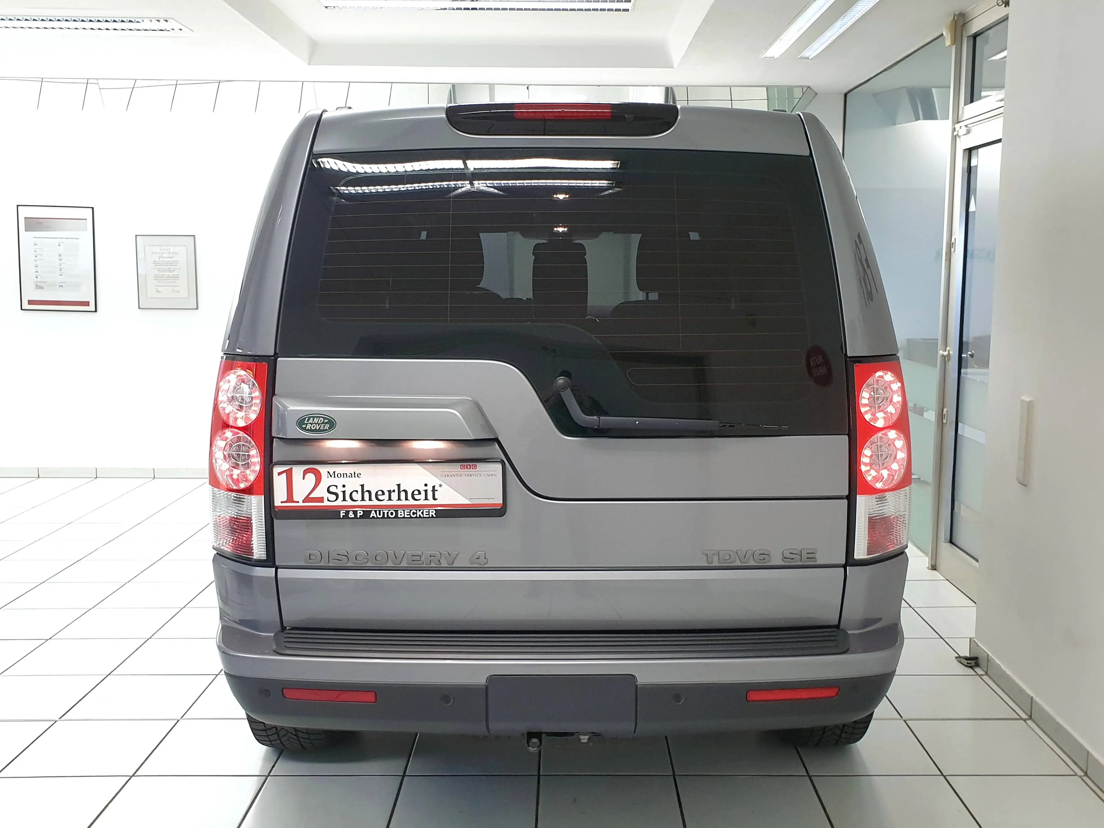 Land Rover Discovery Discovery 4 TDV6 SE 1.Hand Scheckheft AHK STANDHZG — photo 4