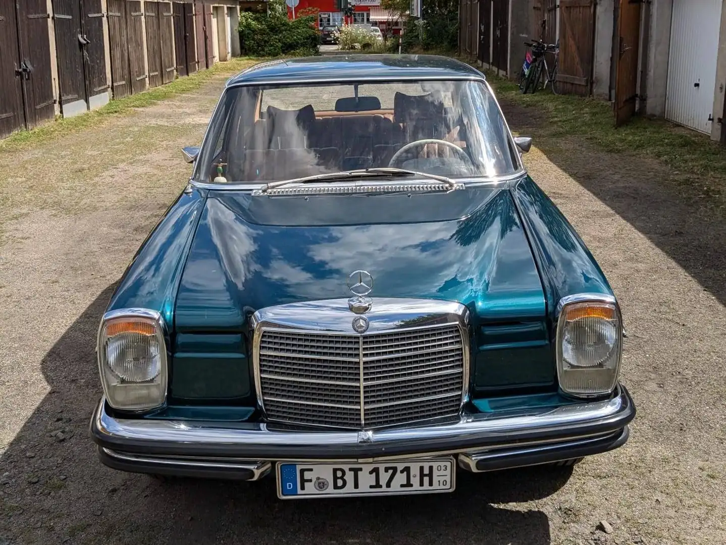 Mercedes-Benz W 114/115 Strich-Acht 250 - 1