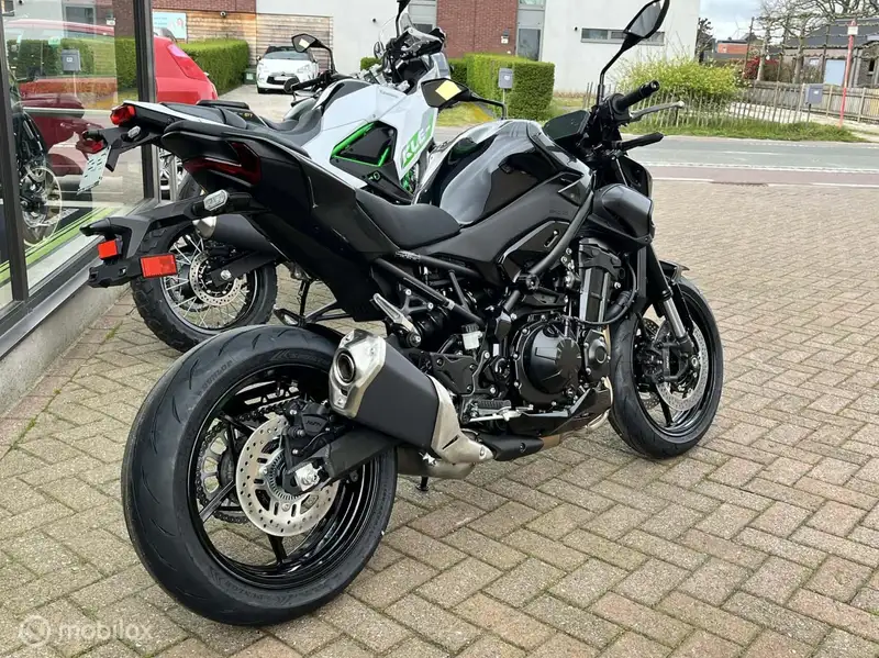 Kawasaki Z 900 - foto 6