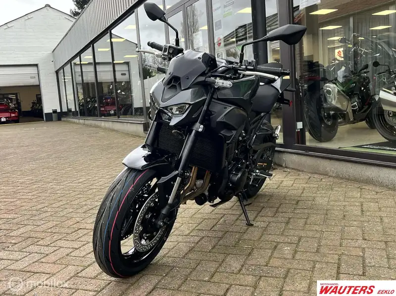 Kawasaki Z 900 - foto 3
