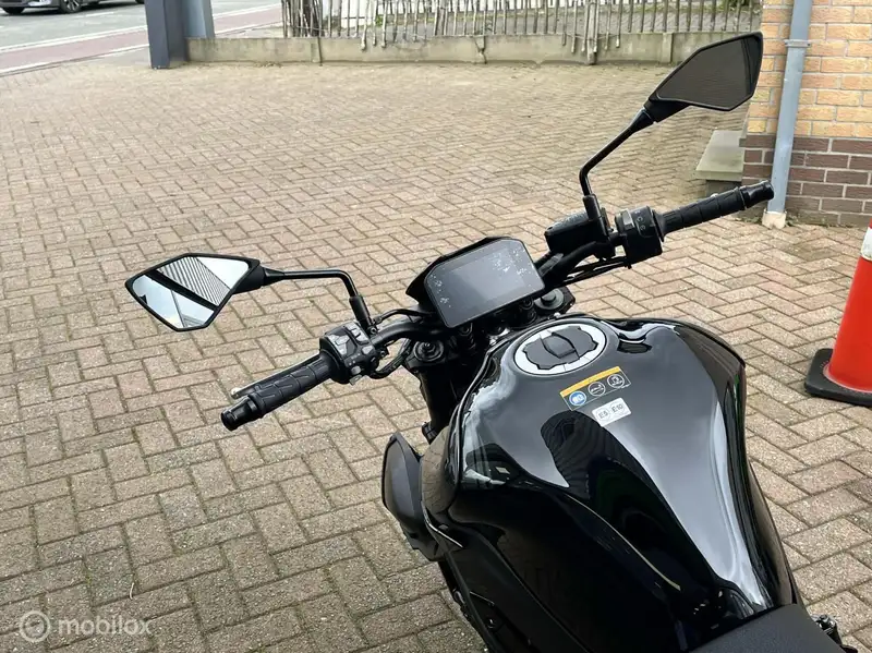 Kawasaki Z 900 - foto 4