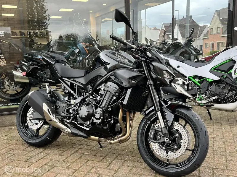 Kawasaki Z 900 - foto 7