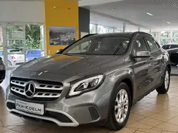 Mercedes-Benz GLA 180 7 G DCT*LEDER*KAMERA*KEY GO*NAVi*LED*PDC