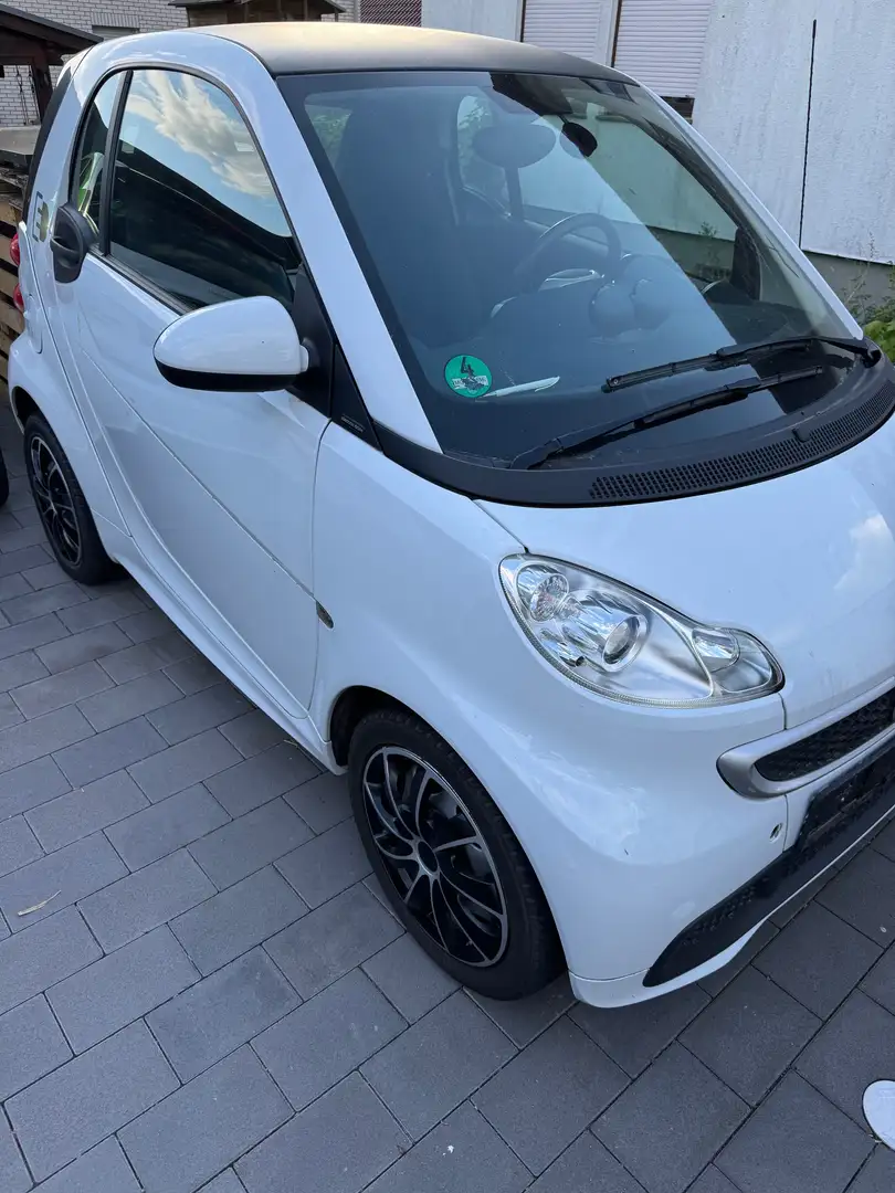 smart forTwo Unfallfrei ,n. fahrbereit , TüV , Karosserie top Bílá - 1