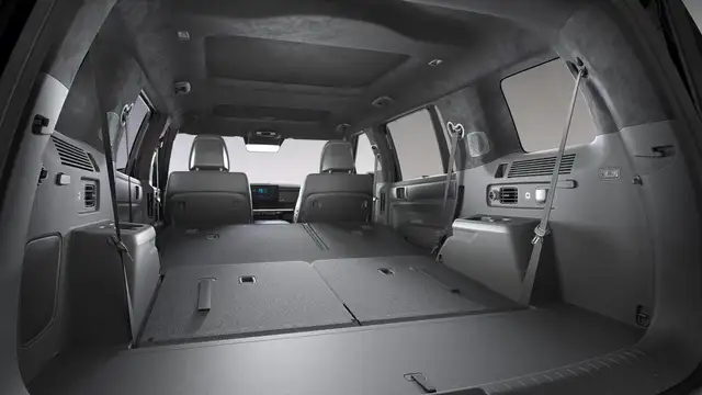 Hyundai Santa FE view 5