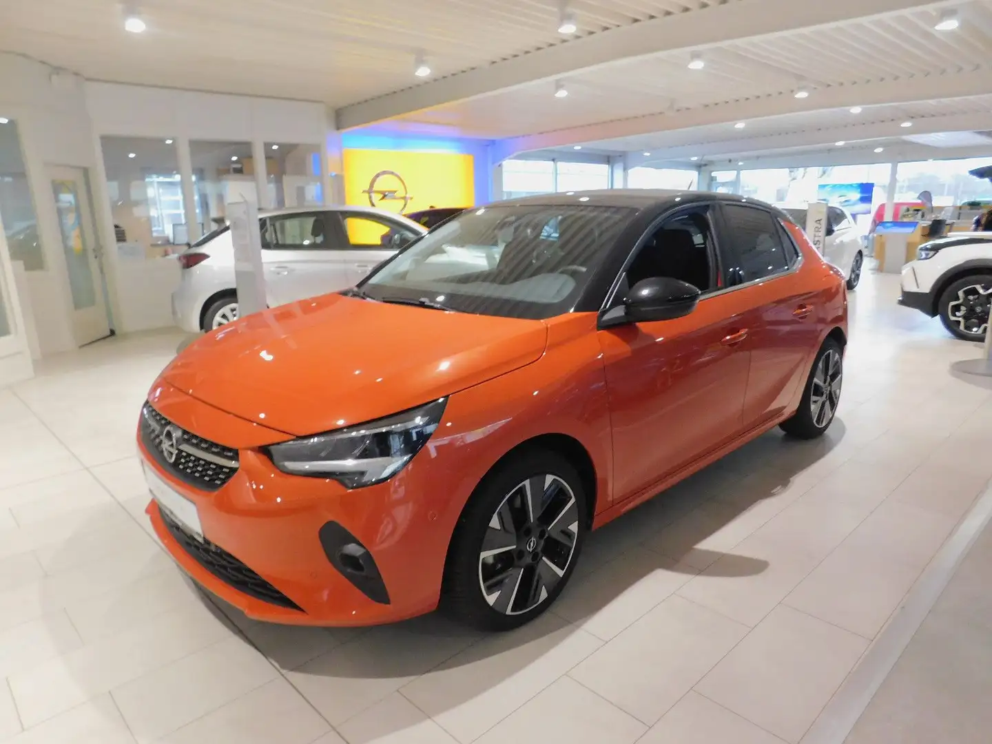 Opel Corsa F e First Edition - ELEKTRO/LED/KAMERA Orange - 2