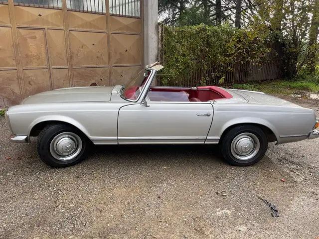 Mercedes-Benz SL 230 Pagoda