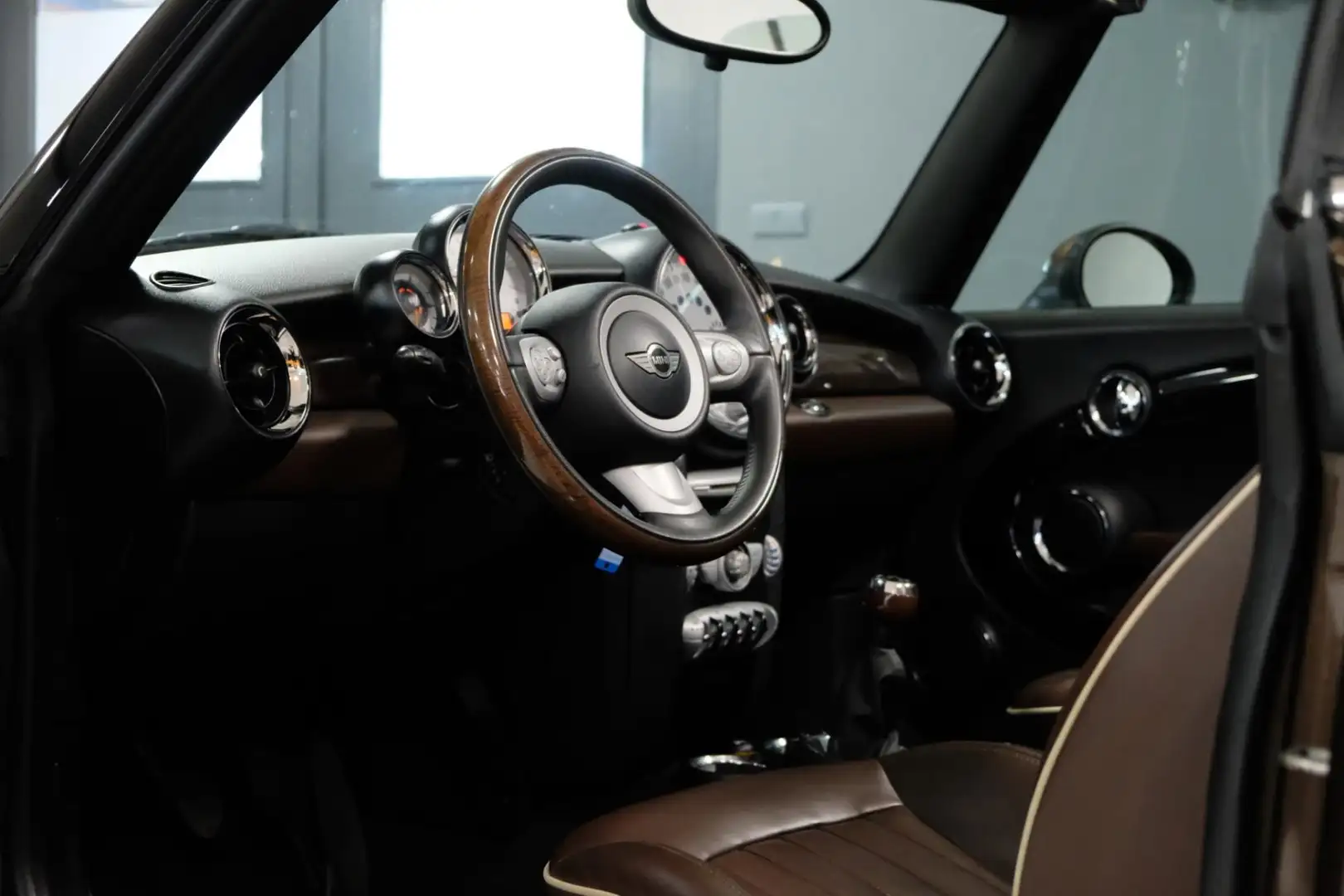 MINI Cooper Cabrio Mini 1.6 Chili Bruin Leder | Houten Stuur SUPER CH Bruin - 2