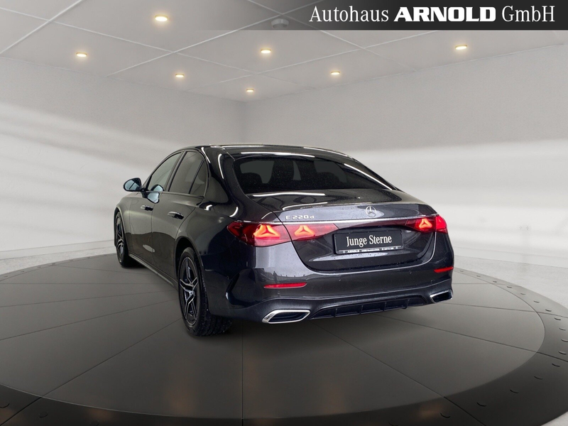 Mercedes-Benz E 220 E 220 d AMG-Line DISTRONIC Night-P. LED Kamera ! — photo 3