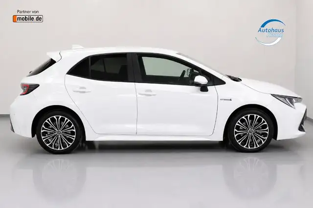 Toyota Corolla view 5