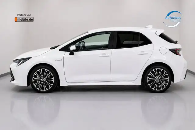 Toyota Corolla view 4