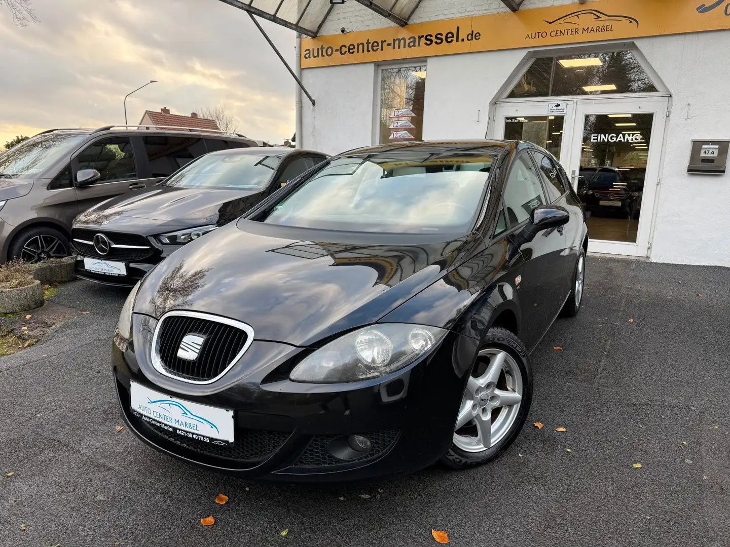 SEAT Leon Comfort Limited KLIMA/PDC/ALU/TEMPOMAT Negro - 1