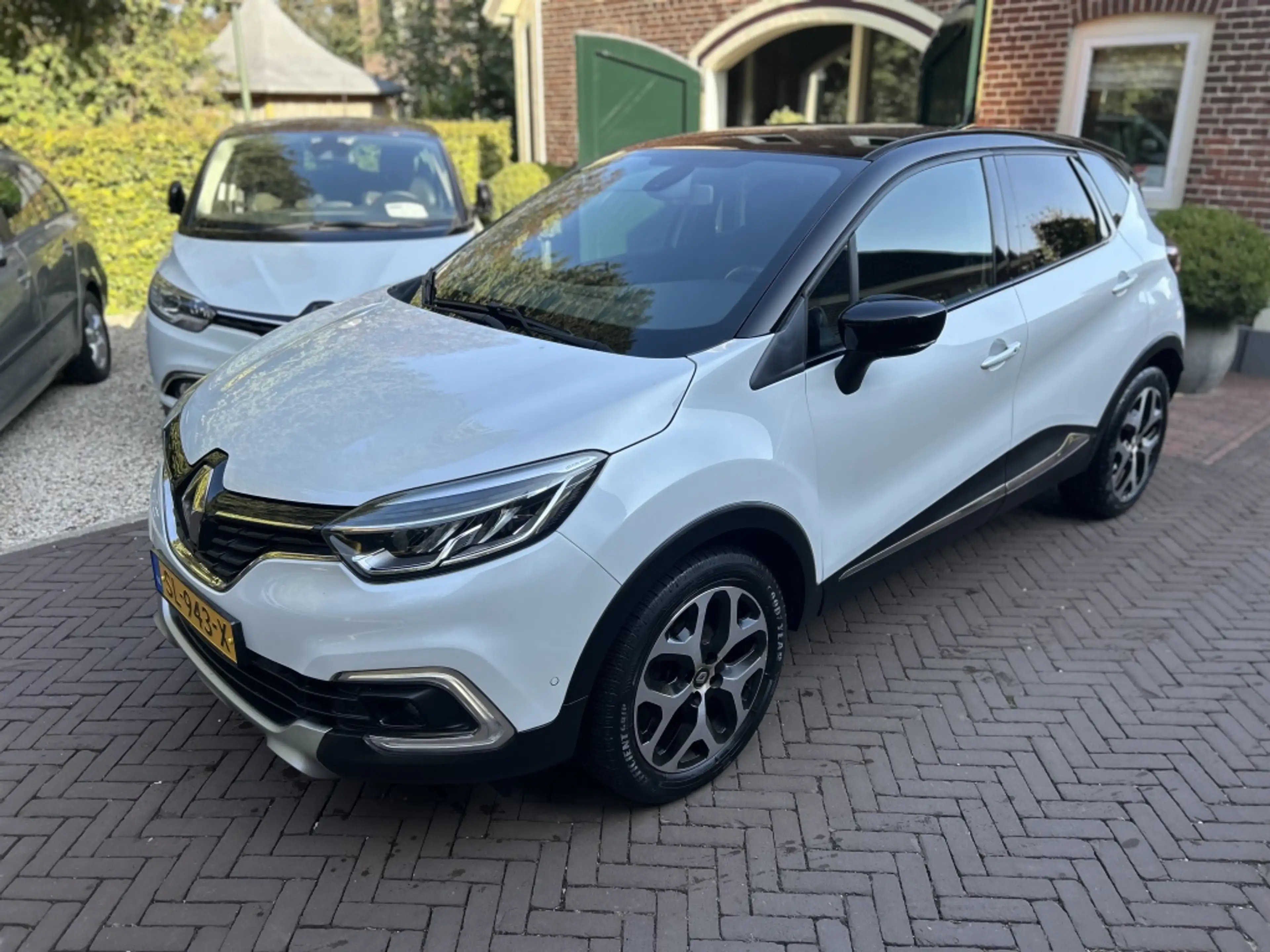 Renault Captur 0.9 TCe Intens — photo 7
