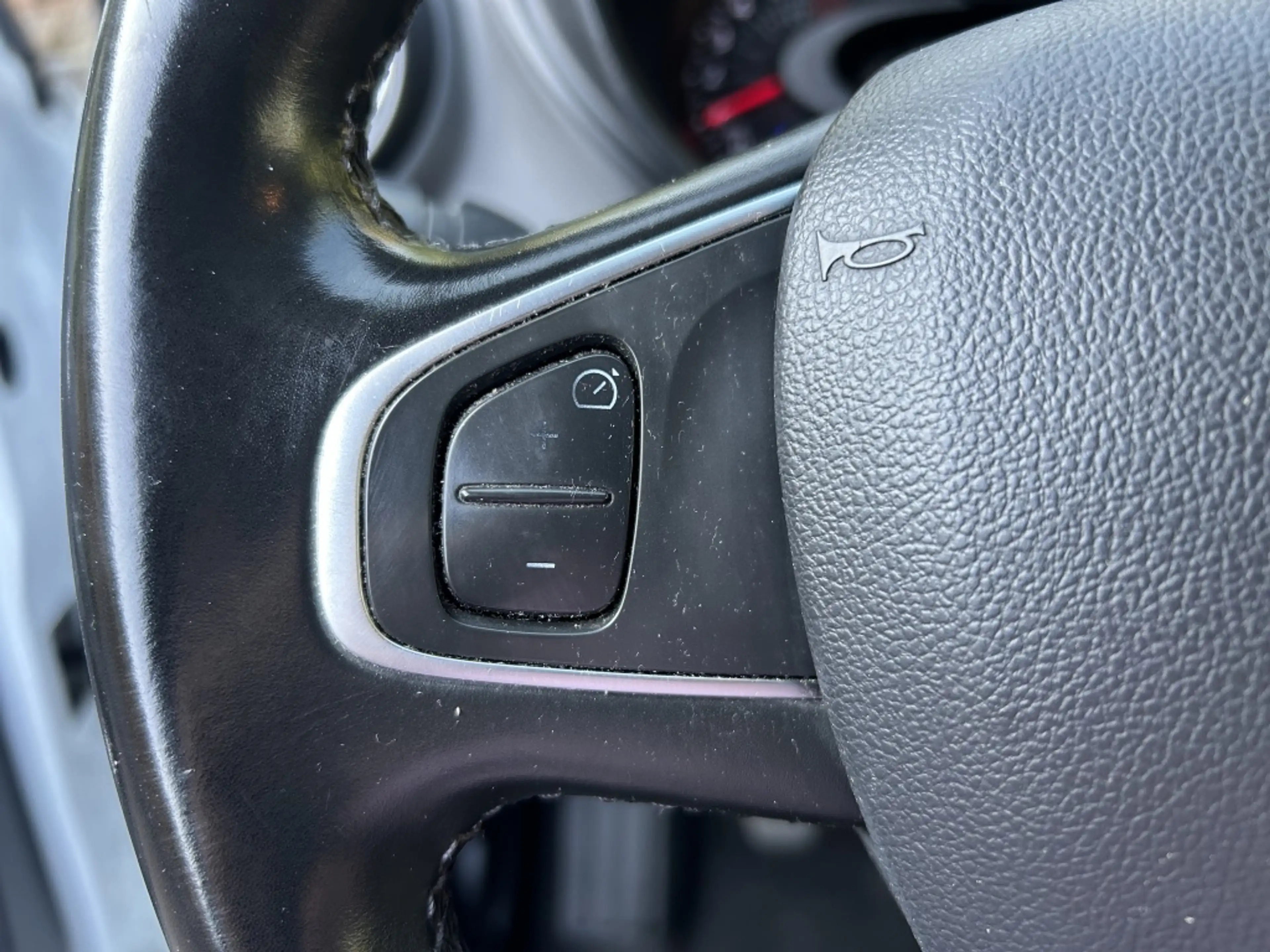 Renault Captur 0.9 TCe Intens — photo 29