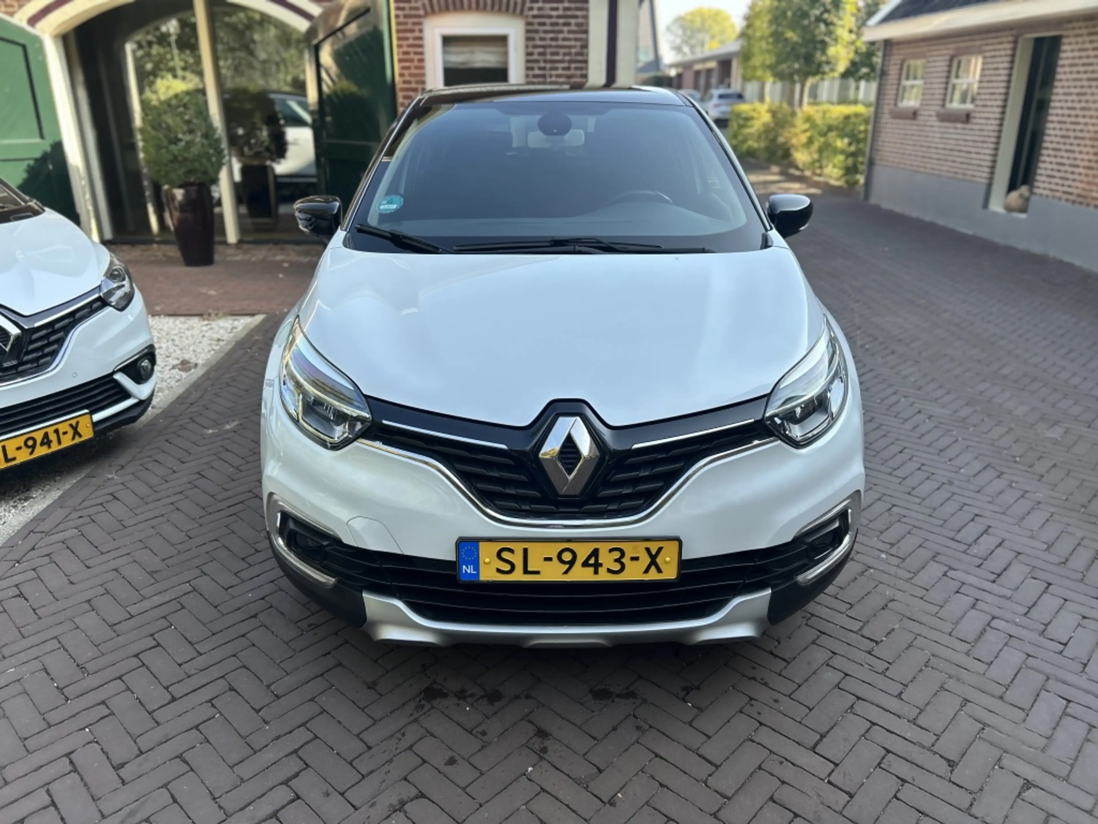 Renault Captur 0.9 TCe Intens — photo 13