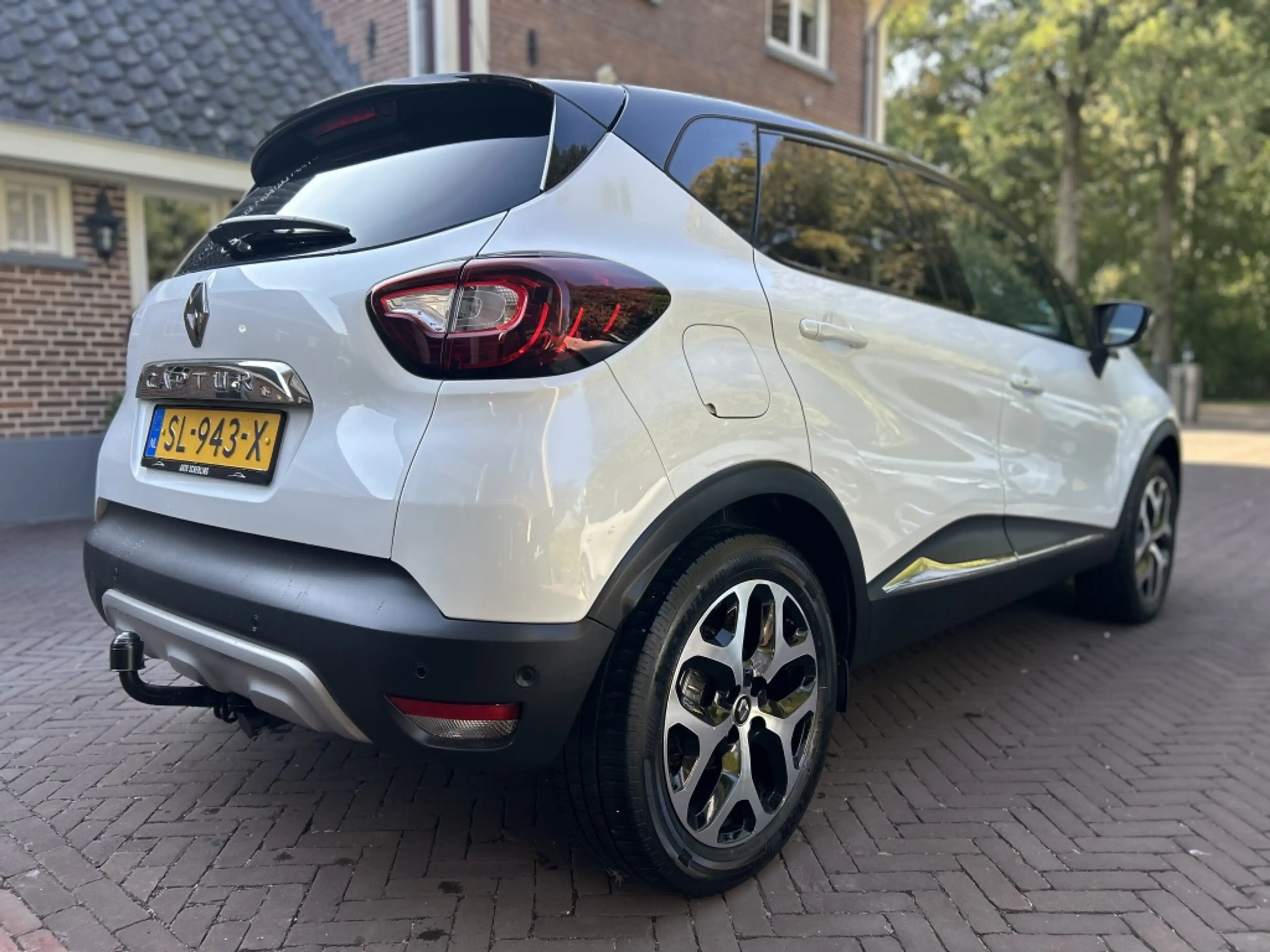 Renault Captur 0.9 TCe Intens — photo 26