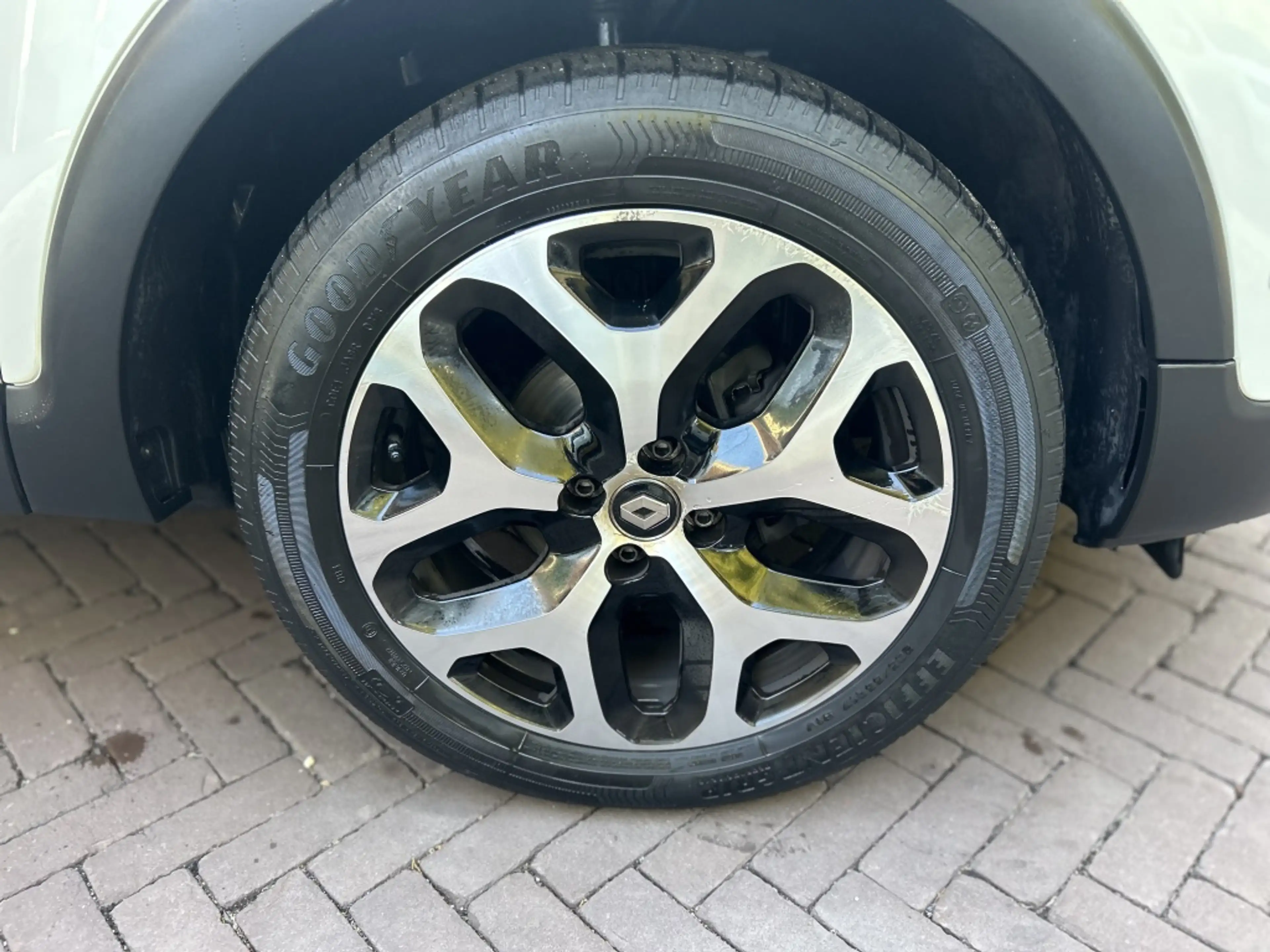 Renault Captur 0.9 TCe Intens — photo 11