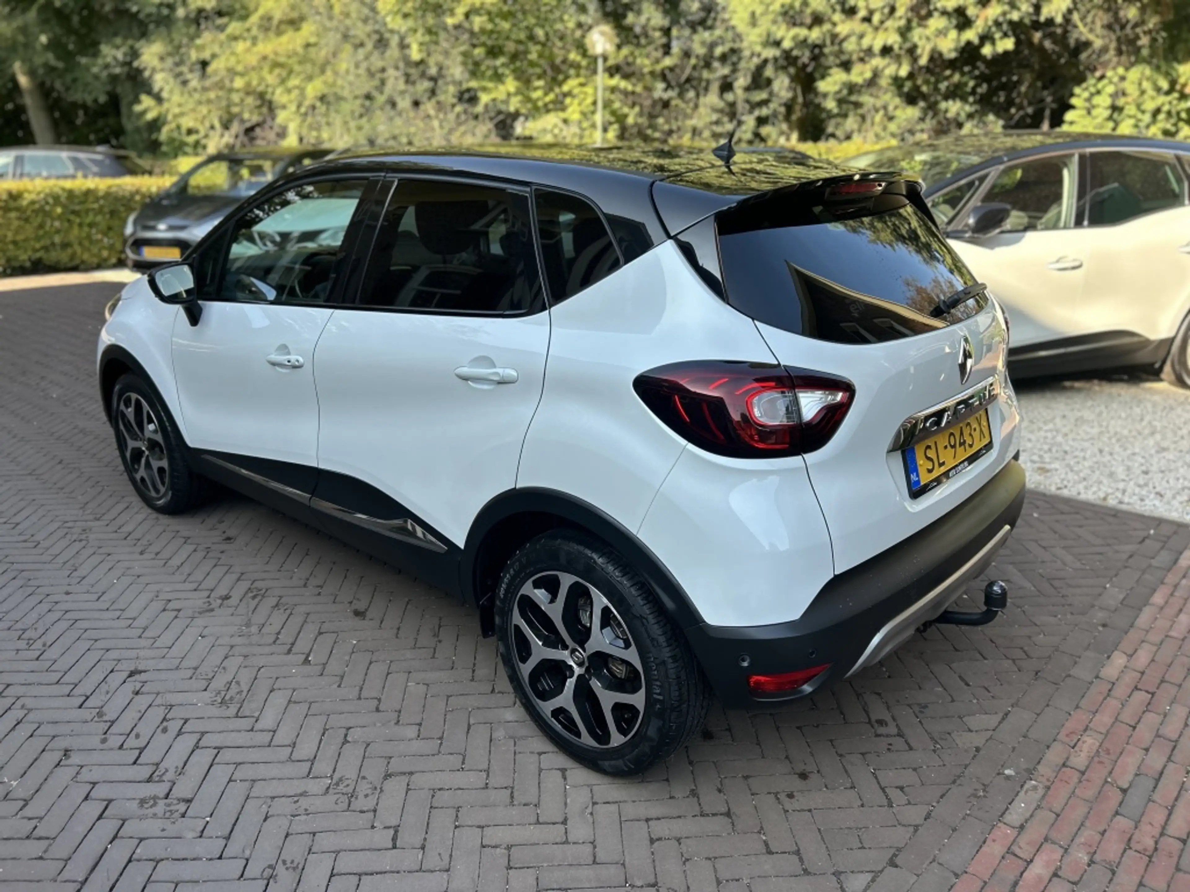 Renault Captur 0.9 TCe Intens — photo 9