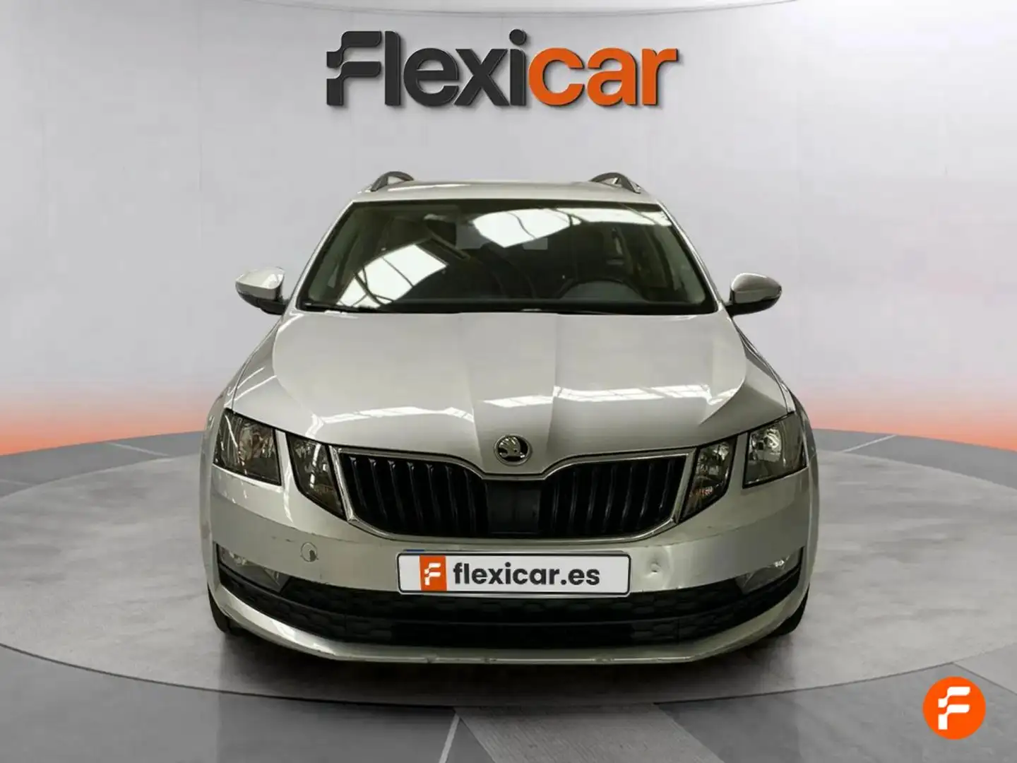 Skoda Octavia Combi 1.6TDI CR Ambition Gris - 2