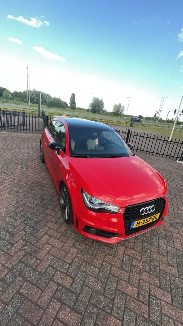 Audi A1 1.4 TFSI Pro Line S Rood - 2