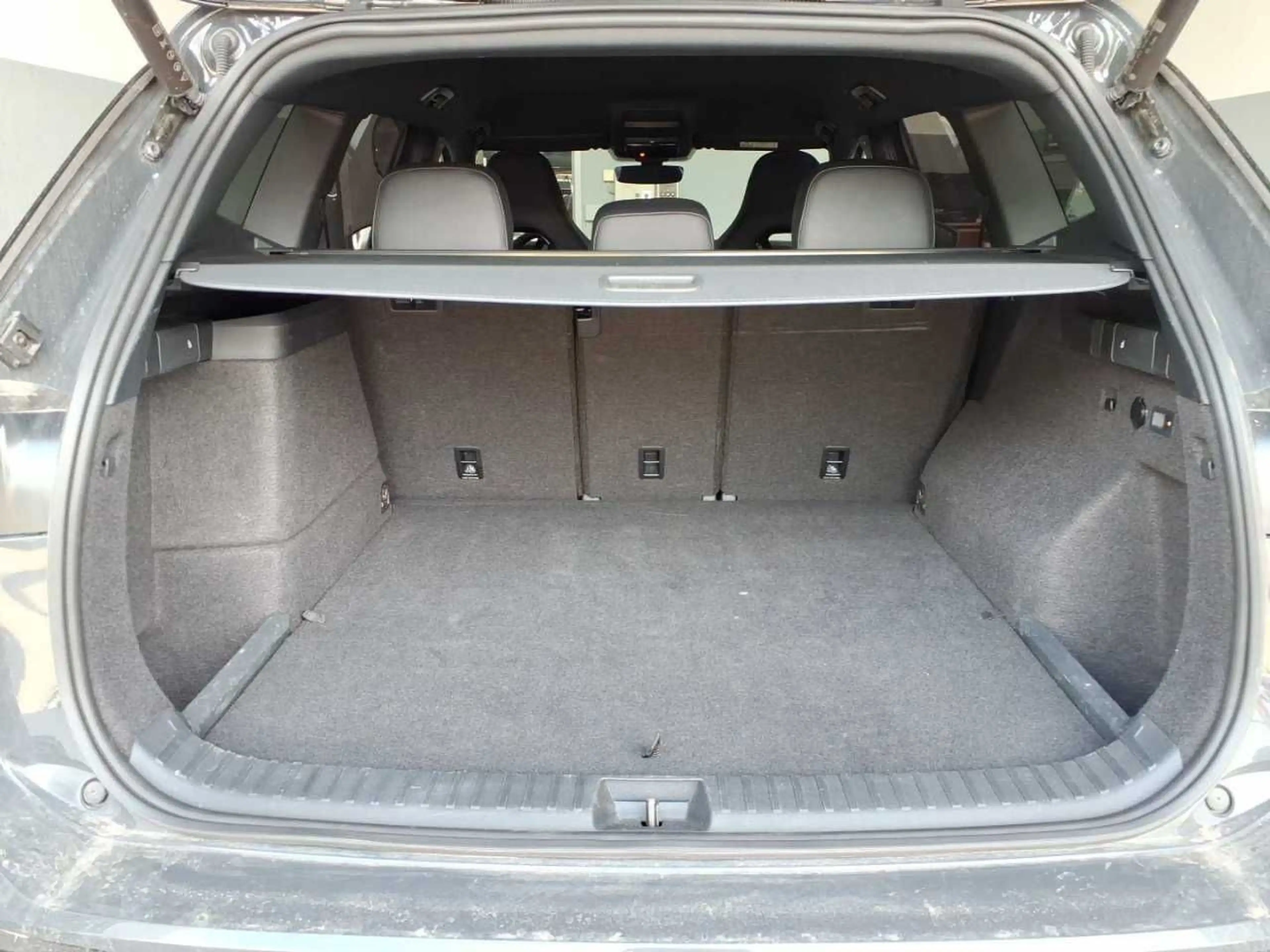 Volkswagen Tayron 1.5 TSI eHybrid R-Line DCC AHK 360° Harma — photo 8