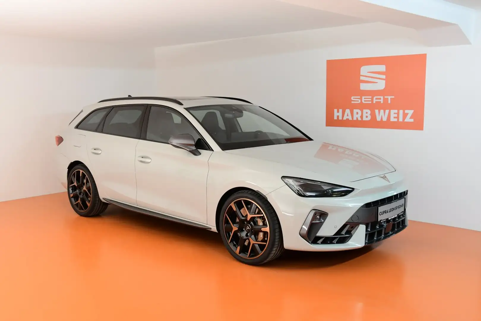 CUPRA Leon VZ 2.0 TSI DSG 4Drive Grau - 2