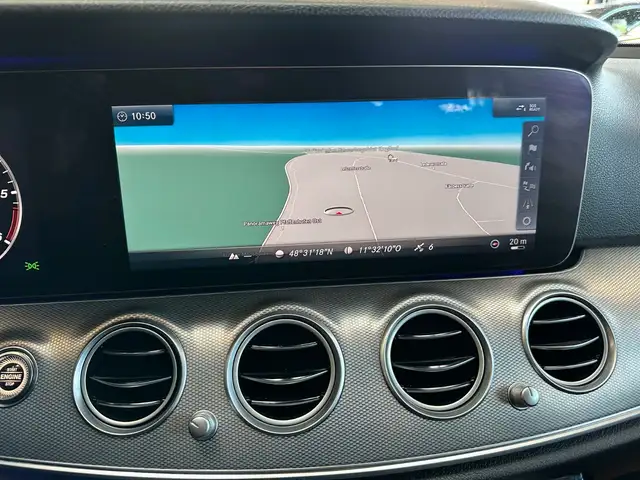 Mercedes-Benz E view 14