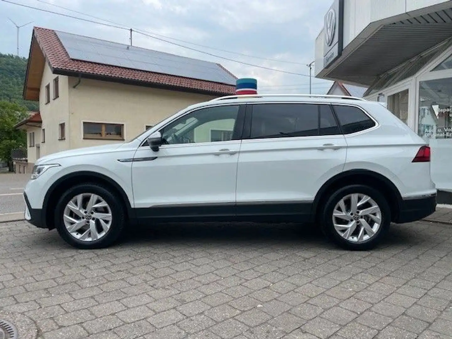 Volkswagen Tiguan Allspace 2.0 TDI DSG Life NAV/AHK/RFK/LED Blanco - 2