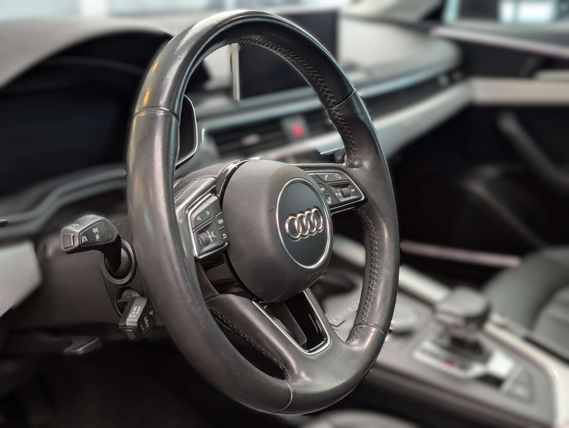 2017 Audi A4 Technik Quattro | Advanced Driver Assistance thumb 11