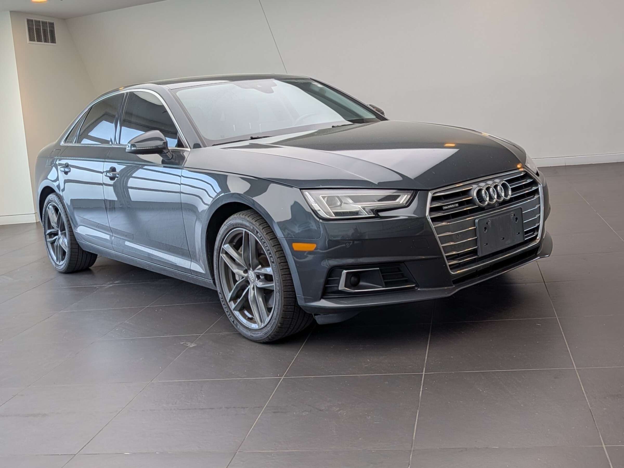 2017 Audi A4 Technik Quattro | Advanced Driver Assistance