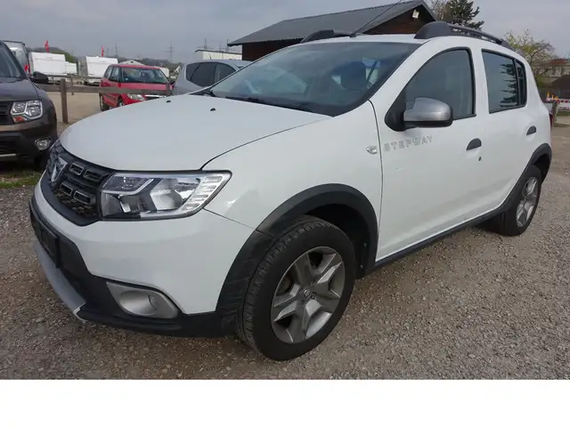 Dacia Sandero Stepway main image