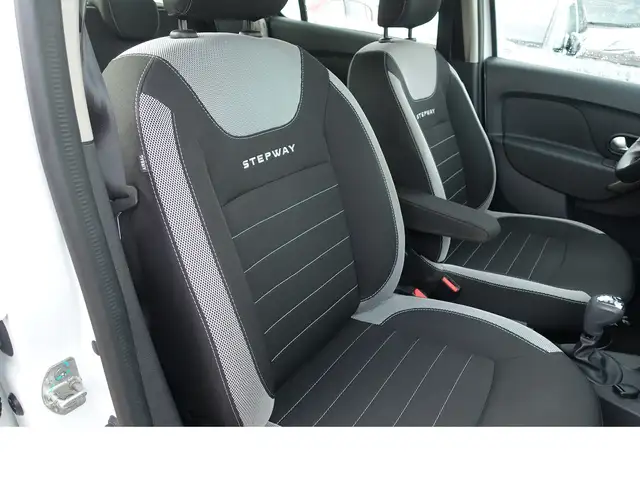 Dacia Sandero Stepway view 13