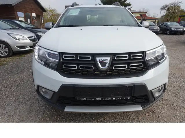 Dacia Sandero Stepway view 2