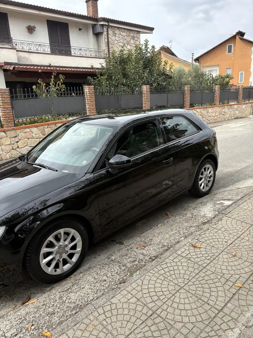 Audi A3 1.6 tdi Ambition - 2