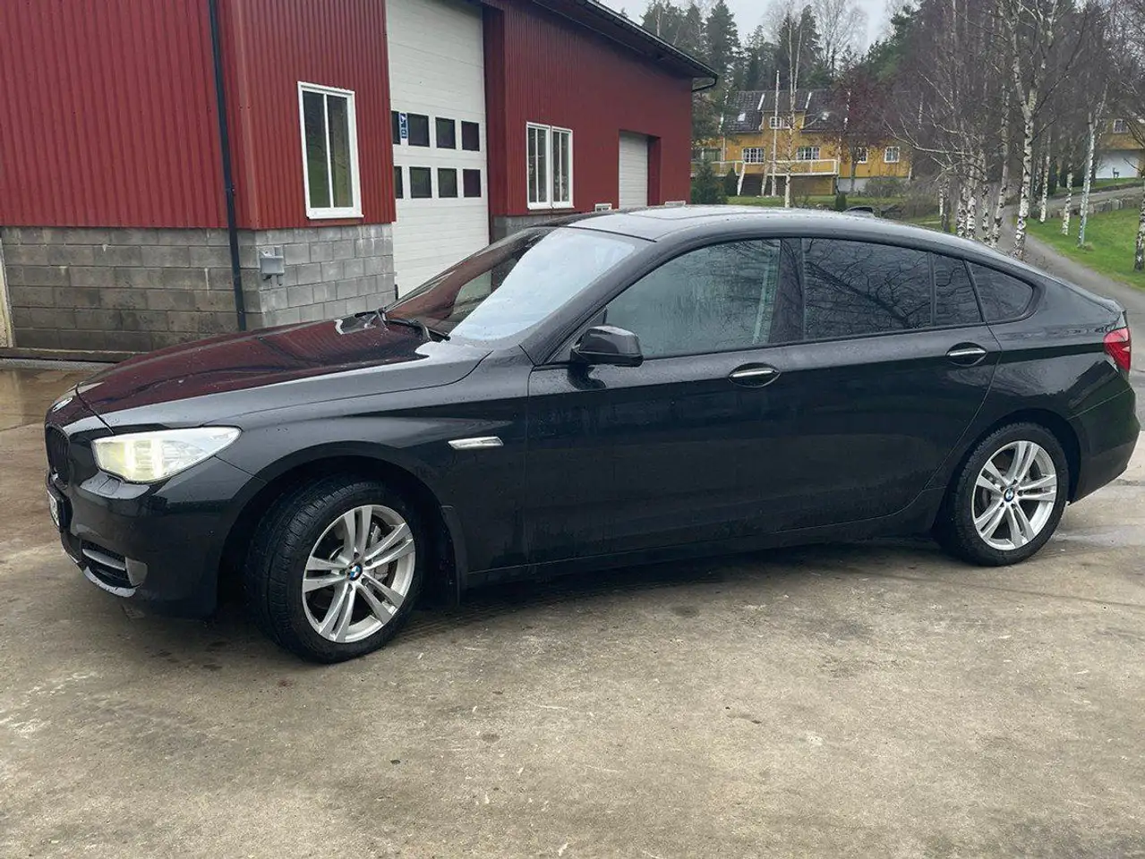 BMW 530