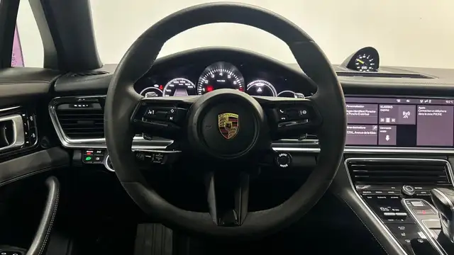 Porsche Panamera view 13