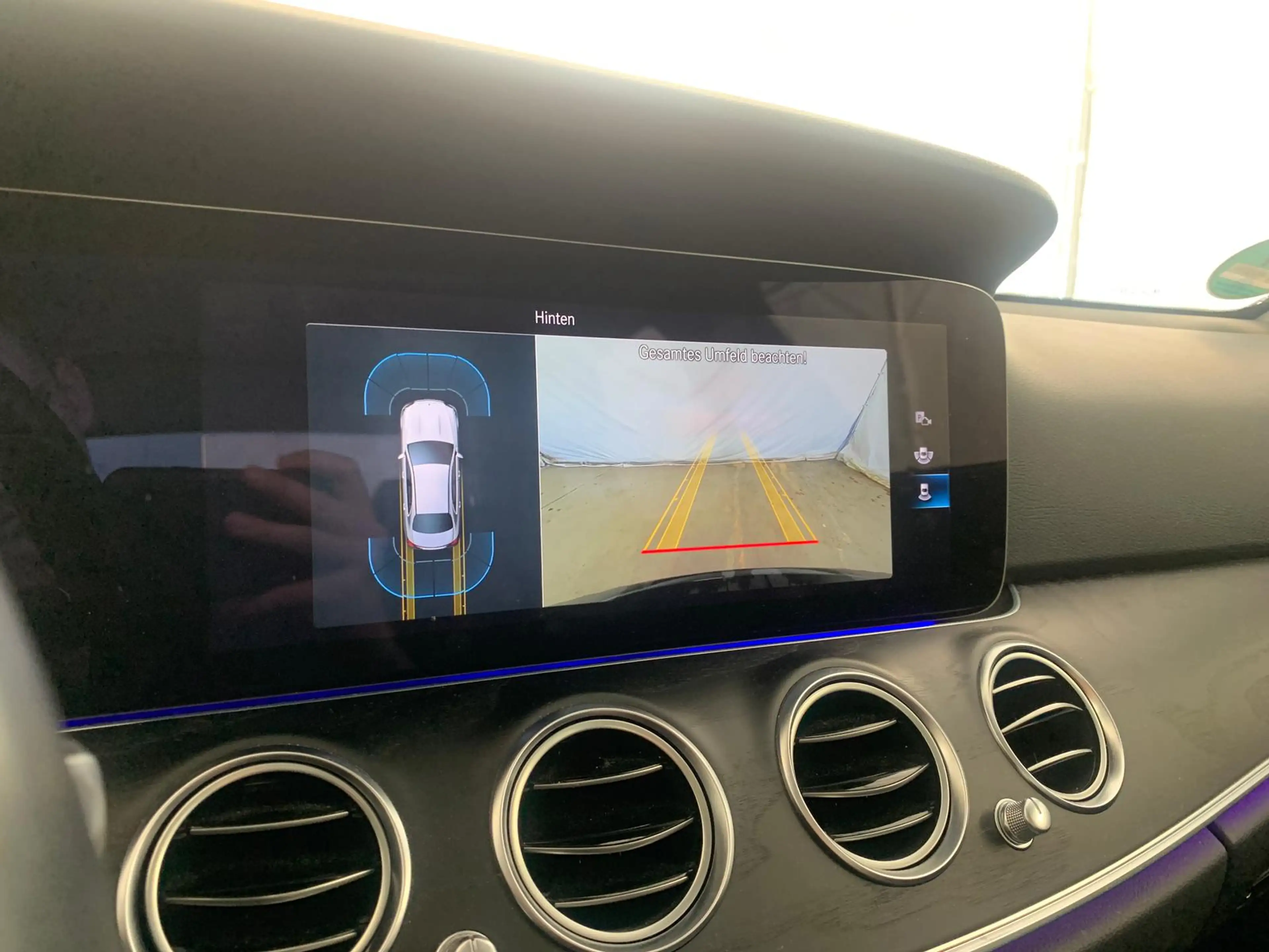 Mercedes-Benz E 400 E400 Avantgarde Voll-Leder Distr+ SiKlima Glasd. — photo 10